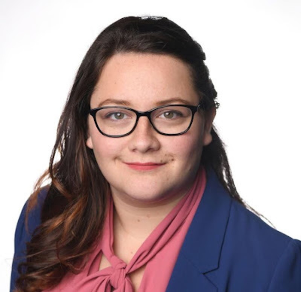 Meet your Posher, Chloe